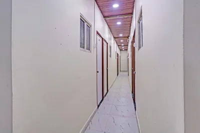 Lobby-corridor