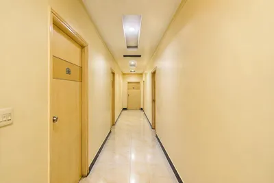 Lobby-corridor