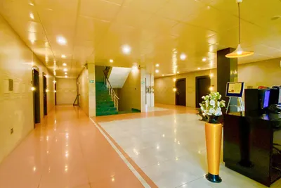 Lobby-corridor