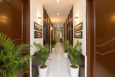 Lobby-corridor