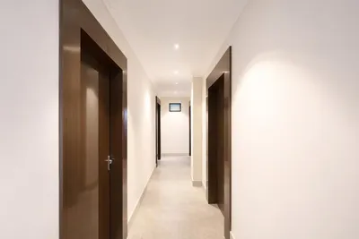 Lobby-corridor