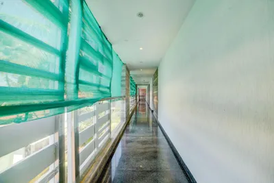 Lobby-corridor