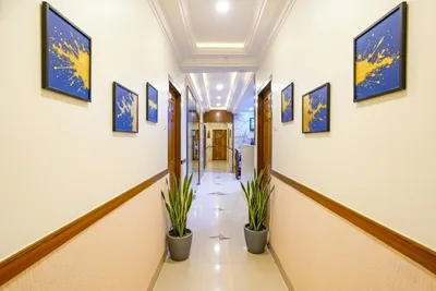 Lobby-corridor