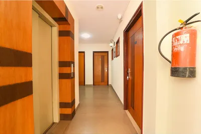 Lobby-corridor