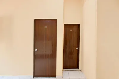 Lobby-corridor