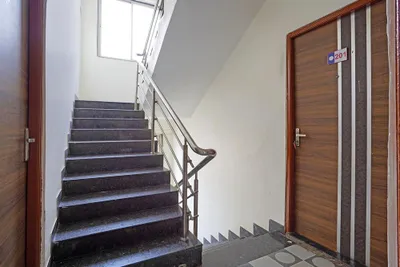 Lobby-corridor