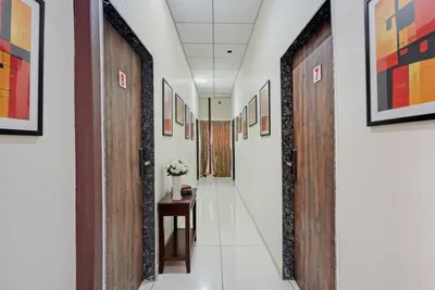 Lobby-corridor