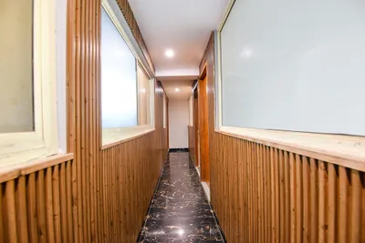 Lobby-corridor