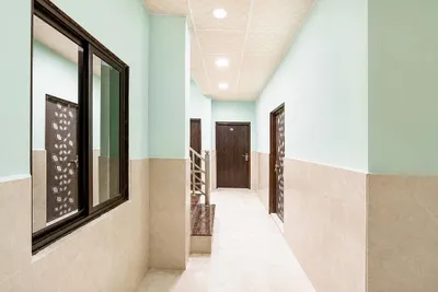 Lobby-corridor