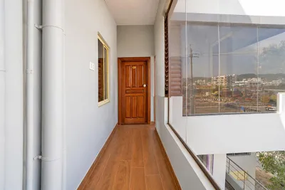 Lobby-corridor