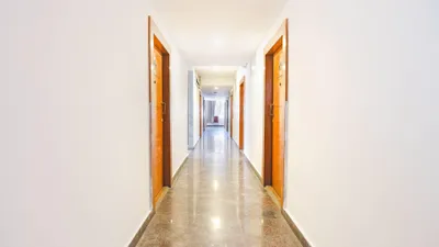 Lobby-corridor