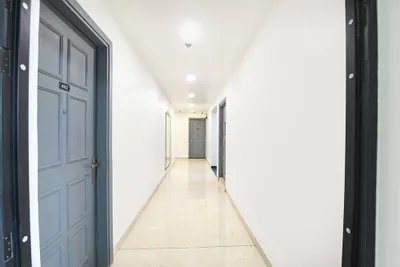 Lobby-corridor