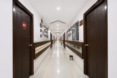 Lobby-corridor