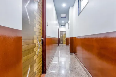 Lobby-corridor