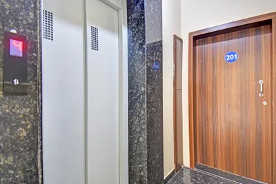 Lobby-corridor