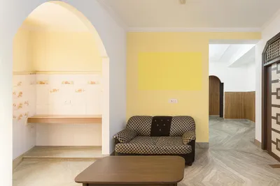 Lobby-corridor