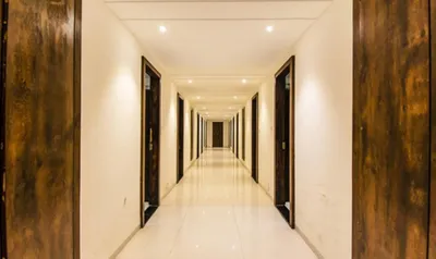 Lobby-corridor