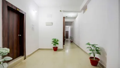 Lobby-corridor