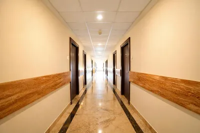 Lobby-corridor
