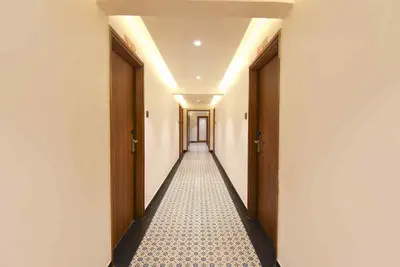 Lobby-corridor
