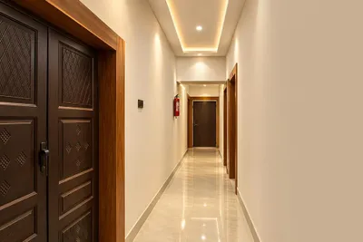 Lobby-corridor