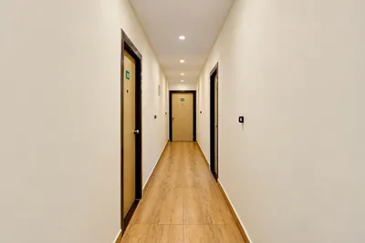 Lobby-corridor