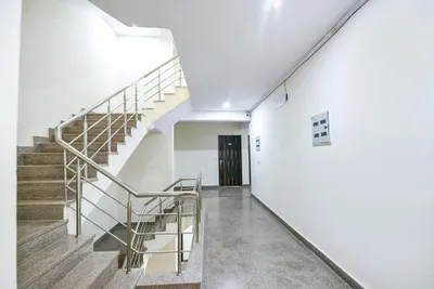 Lobby-corridor