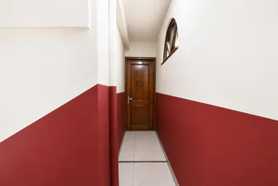 Lobby-corridor
