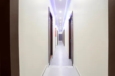 Lobby-corridor