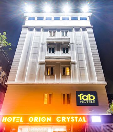 hotel near park street metro station kolkata