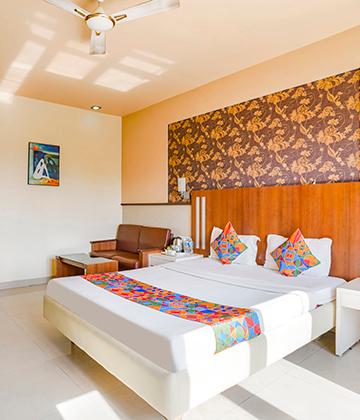 Hotels near Kharghar Railway Station, Mumbai: Book Hotels close to