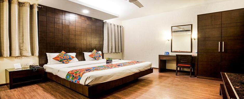 FabHotel Aashraye, Nehru Place, New Delhi: Reviews, Photos & Offers ...