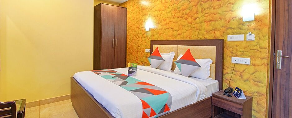 FabExpress RS Plaza | #1 of 10 Best Budget Hotels in Delhi