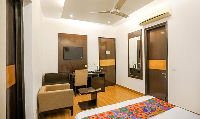 FabHotel Rivlet Residency, DLF Phase 3, Gurgaon: Reviews, Photos ...