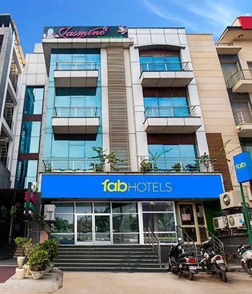 Hotels In Saket New Delhi Saket Hotels Booking 1526 Fabhotels