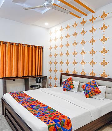 Hotels in Transport Nagar, Lucknow - Book Hotels @ Rs.903