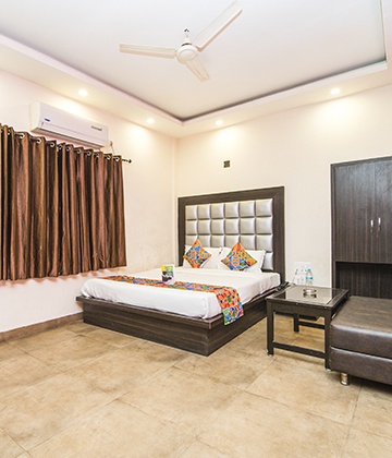 Hotels in Dakshineswar, Kolkata- Book Hotel Room @ Rs.1080