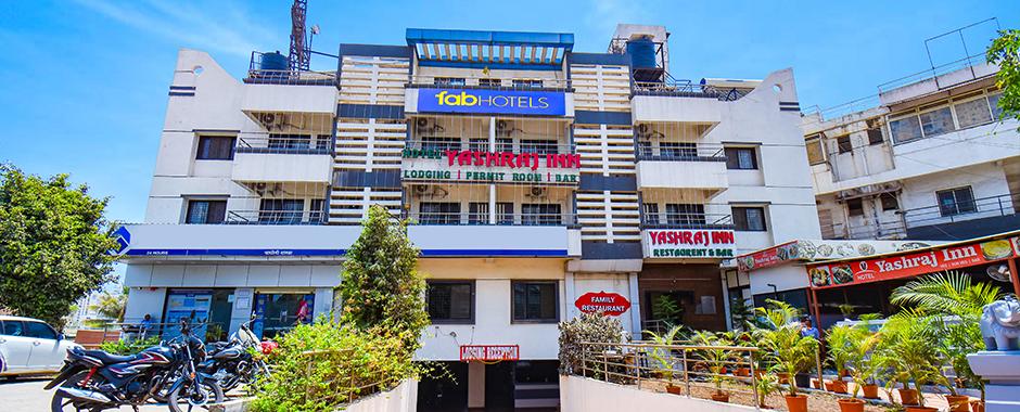 FabHotel Yashraj Inn, Wagholi, Pune: Reviews, Photos & Offers ...