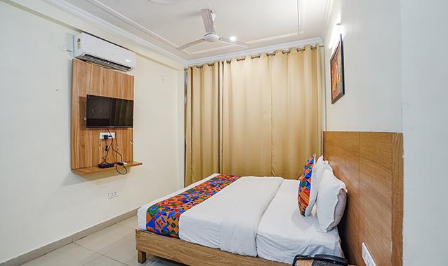 FabHotel Aanya Suites, Sector 62, Noida: Reviews, Photos & Offers ...