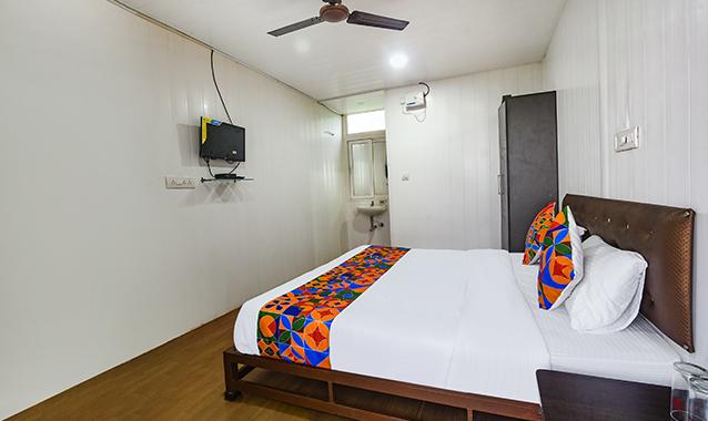 Room Image of FabExpress Vincy Place, Goa