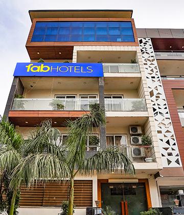 Hotels in Sector 26, Gurgaon - Book Hotels Rooms @ Rs.866