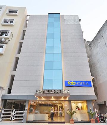 Hotels in Haripura, Surat - Hotel Booking Starts @ Rs.666