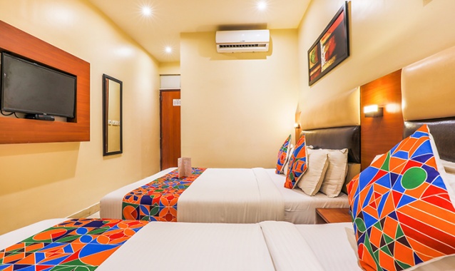 FabHotel Liwa International Andheri East Mumbai: Reviews, Photos