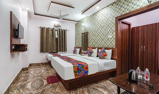 FabHotel Deepak Palace, Near Varanasi Train Station, Varanasi: Reviews ...