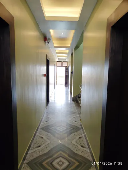 Lobby-corridor